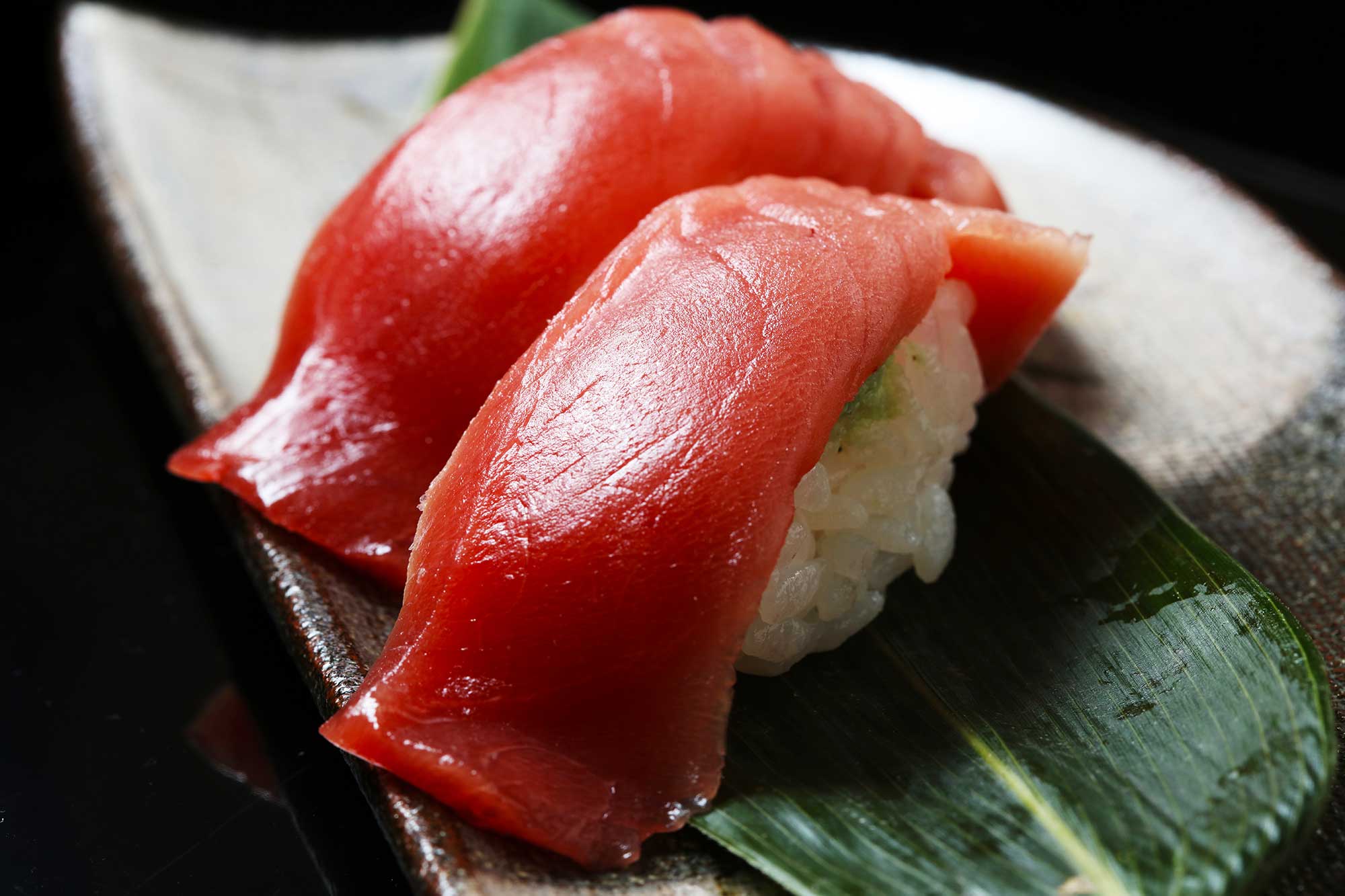 MAGURO (TUNA) NIGIRI